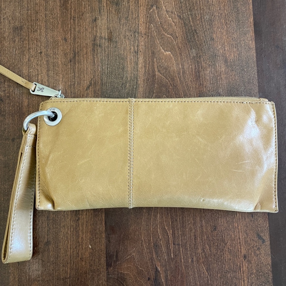Hobo Vita Wristlet